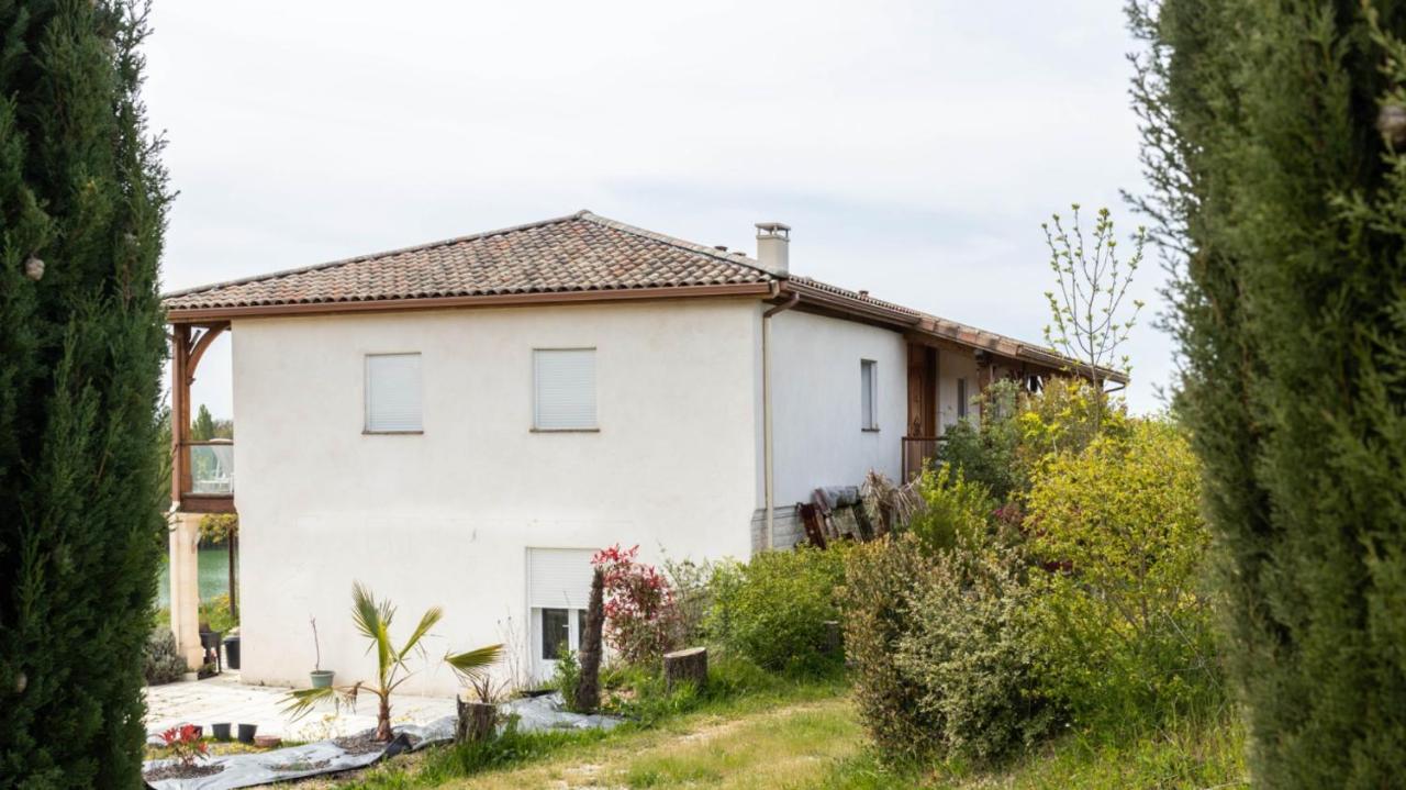 La Decouverte, Jacuzzi, Sauna, Et Terrasse Avec Vue Sur Lac A La Campagne Entre Toulouse Et Auch Villa Catonvielle Exterior photo